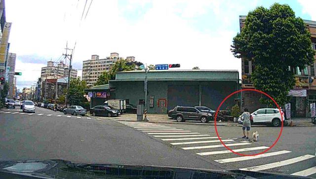 遛狗外出遲未返家　警2小時內速找人