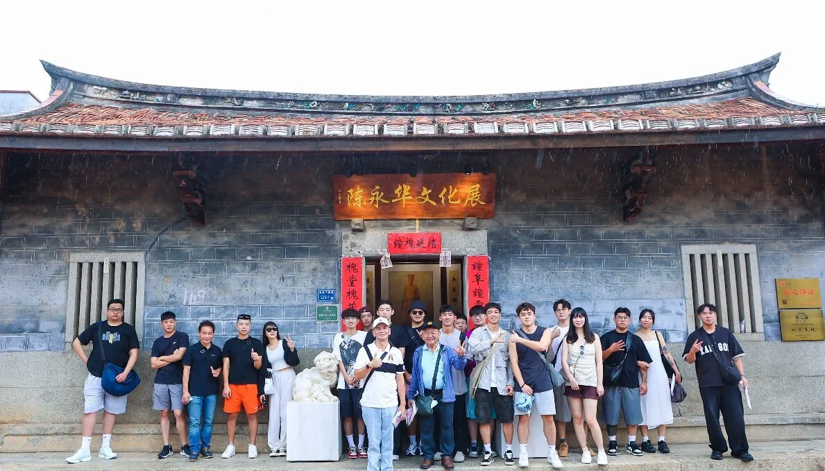 古厝鄉音牽兩岸台青走訪集美尋根溯源 從村BA讀懂兩岸文化連結 古厝鄉音牽兩岸台青走訪集美尋根溯源 從村BA讀懂兩岸文化連結